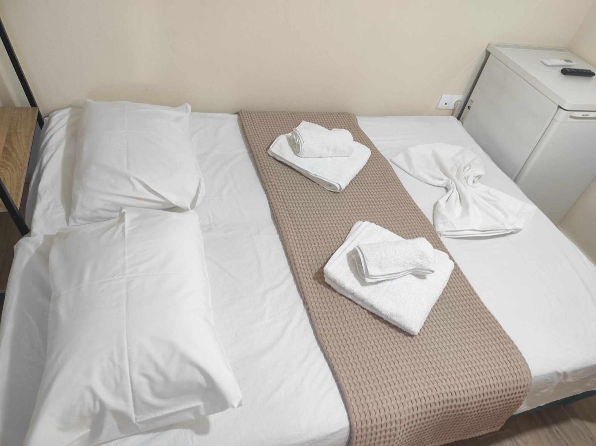 Light Blue Paralia Apartments Екстериор снимка