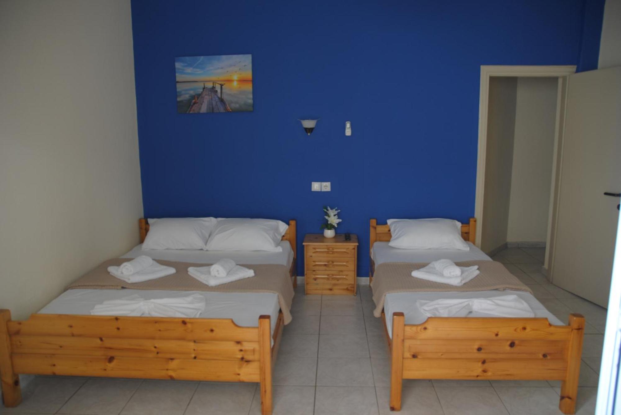 Light Blue Paralia Apartments Екстериор снимка