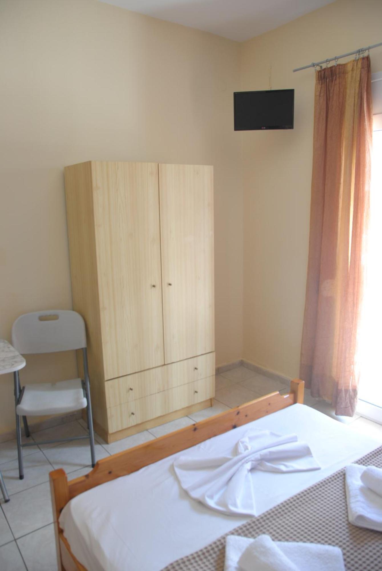 Light Blue Paralia Apartments Екстериор снимка